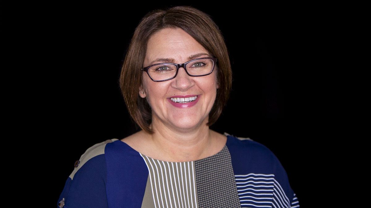 Portrait of Tracey Wigmore, Executive Administration Manager in the School of Construction Management and Engineering, University of Reading