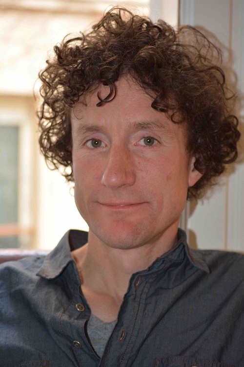dr-dominic-lees portrait