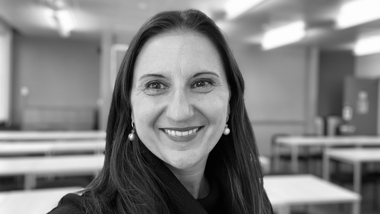 Mara Oliva portrait